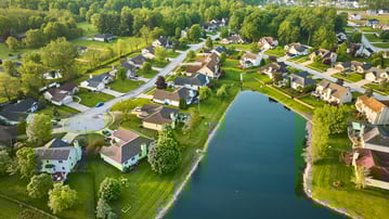 cul de sac community pond